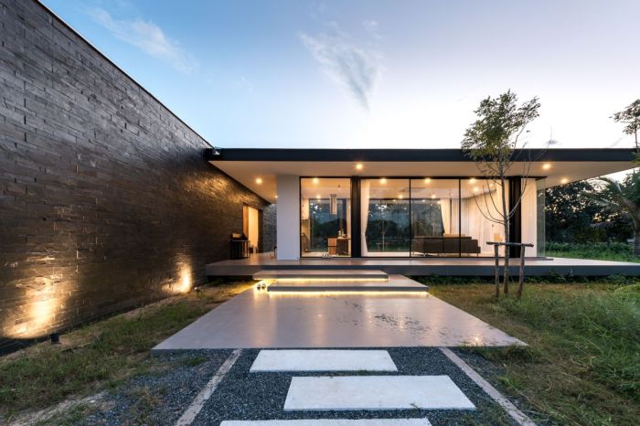 Flat Roof House Design Becomes The Phoenix Of Home Architecture ... Flat Roof House Design Becomes The Phoenix Of Home Architecture ...