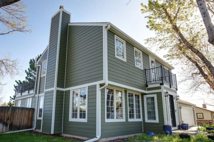 Aged Pewter James Hardie Installation in Essex, MA Aged Pewter James Hardie Installation in Essex, MA